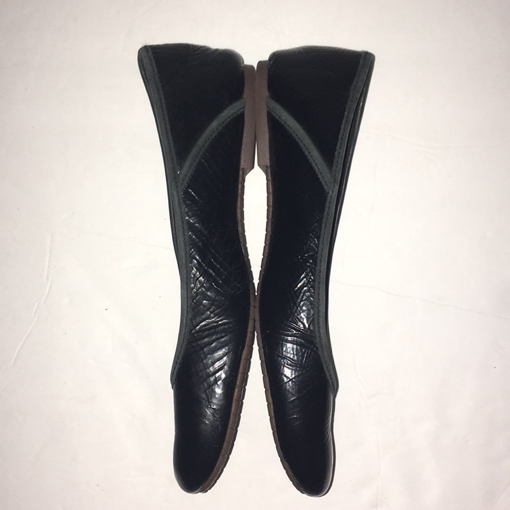 UGG black flats size 7 Good condition. - Picture 13 of 16